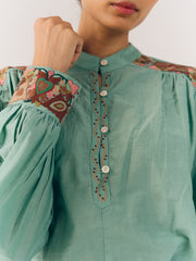 Peasent Top