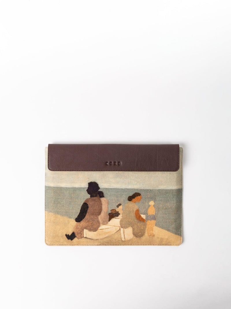 Crop Shirt + Macbook Sleeve Sea