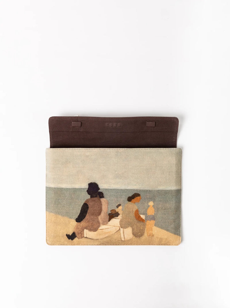 Crop Shirt + Macbook Sleeve Sea